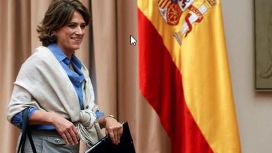 La ministra asegura que &#039;desde el primer momento&#039; su intención fue defender el Estado y al juez Llarena