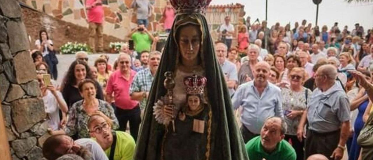 La Virgen de Begoña regresó a su iglesia de Almáciga en junio de 2019, tras más de quince años.