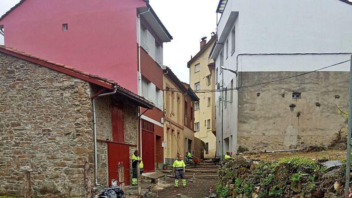 Obras de mejora de la calle Pepín de La Rumiá, en Moreda