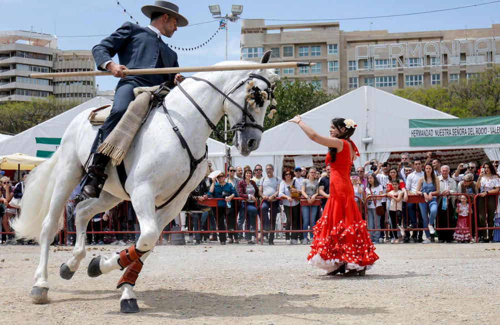 Último día de la Feria de Abril en València