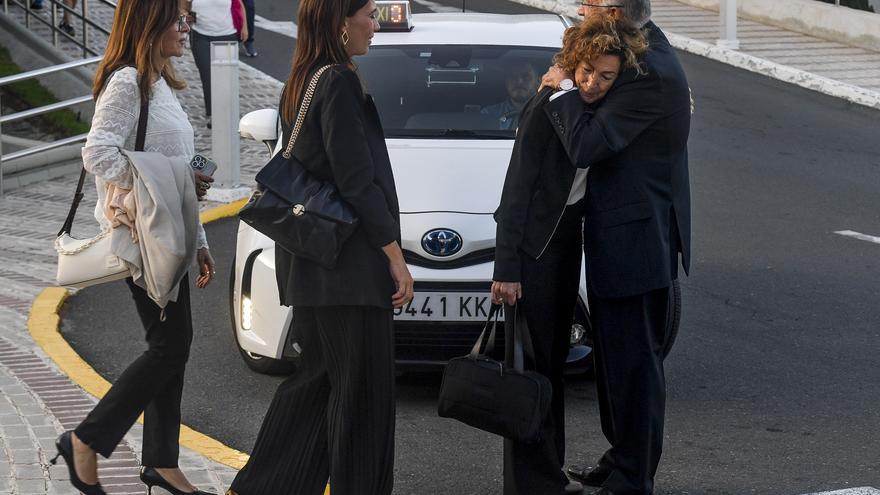La política e instituciones canarias despiden a José Miguel Pérez