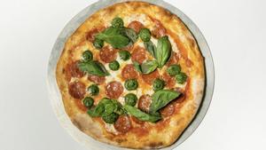 Una pizza auténtica requiere de ingredientes italianos.
