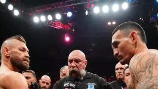 McGregor se lesiona ante Holloway en los primeros segundos del combate y sufre un final trágico