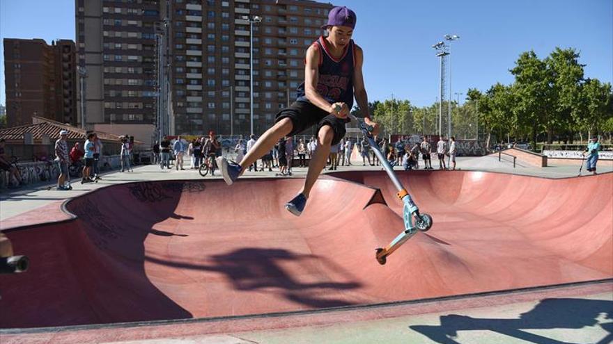 Zaragoza inaugura su Skate park «de referencia» en Vía Hispanidad