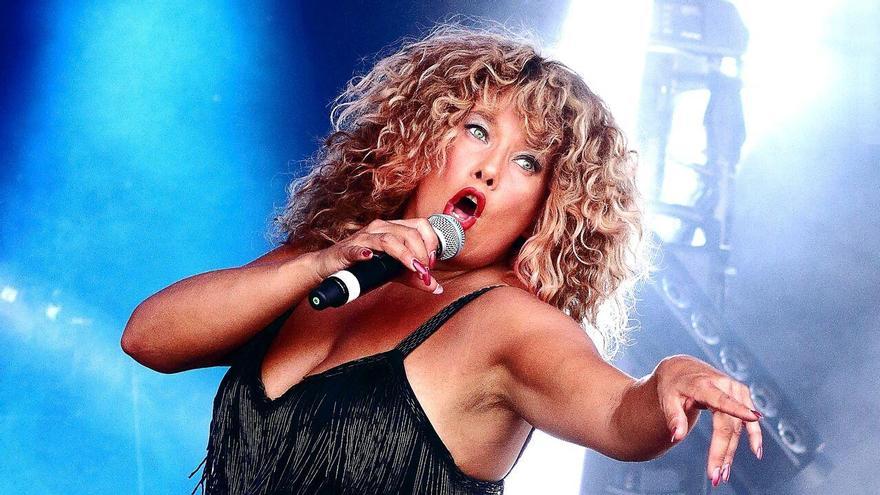 Justine Riddoch revive a la reina del ‘rock and roll’ Tina Turner en Sabatic Fest
