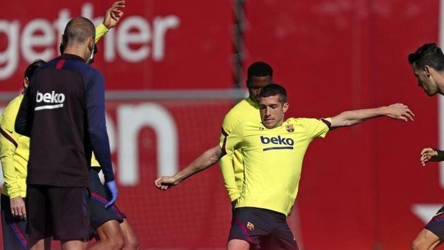 El FC Barcelona ja entrena amb grups de deu jugadors