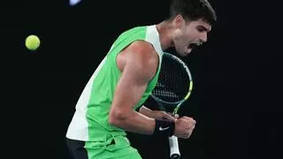 Alcaraz se estrena con triunfo en Australia y ya ha superado la primera ronda en sus 20 Grand Slams