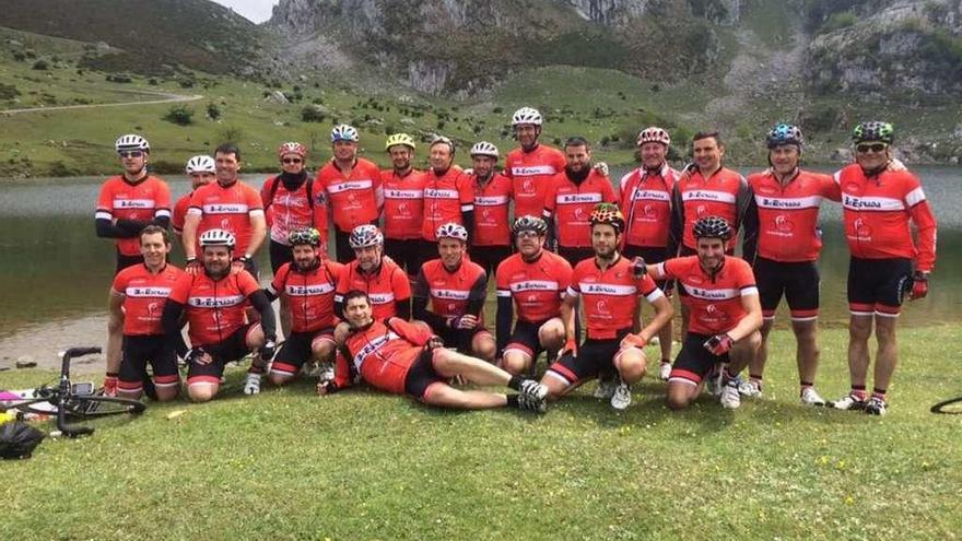 Bikestrada en los Lagos de Covadonga y El Soplao