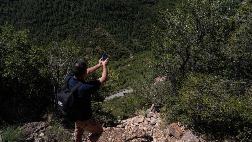 Los Mossos buscan testigos de la caída de Isak Andic rastreando móviles conectados a antenas cercanas