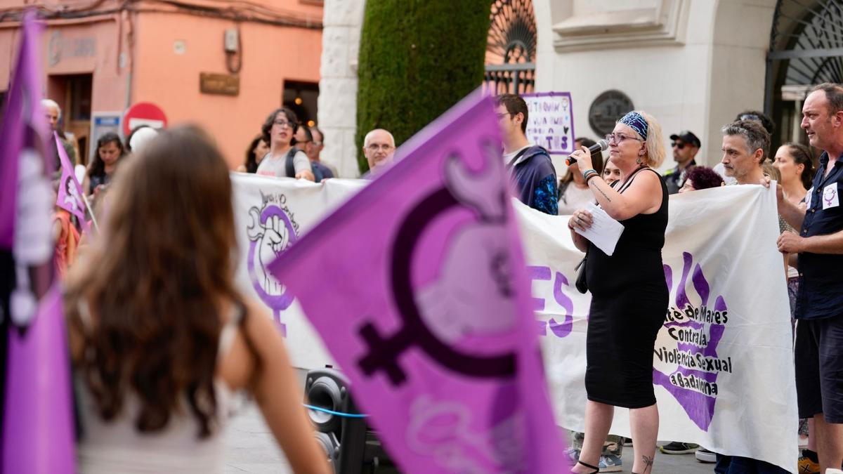 Manifestación contra los abusos sexuales en Badalona.