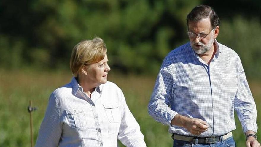 Merkel aterriza en Compostela e inicia una visita de dos días