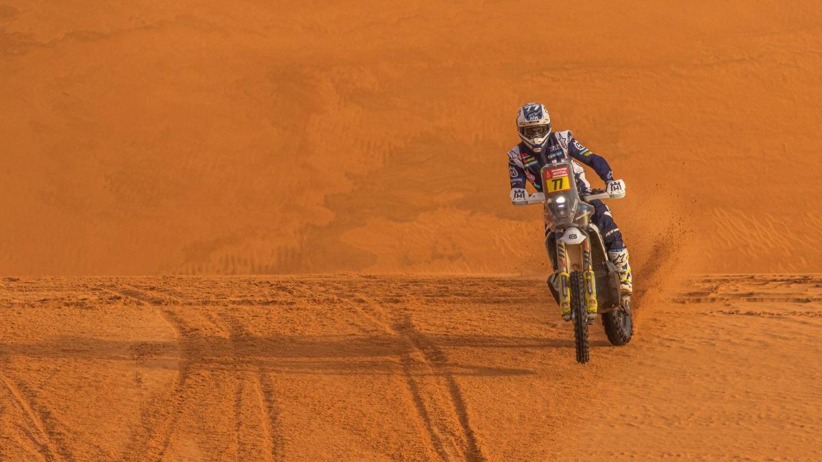 Luciano Benavides, entre los favoritos del Dakar 2024 en motos