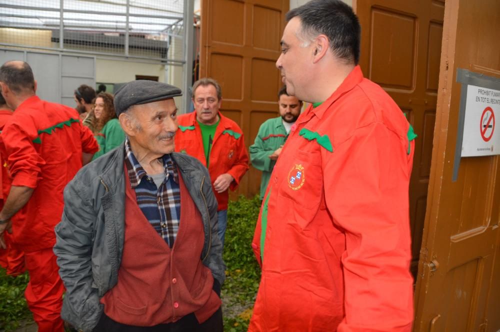 Així es preparen els fuets i les carotes de Patum