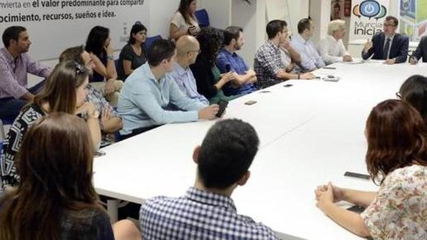 El alcalde de Murcia mantuvo ayer un encuentro con los empresarios del CIMM.