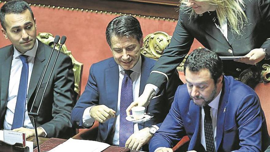 Conte se reivindica populista al pedir la confianza del Senado