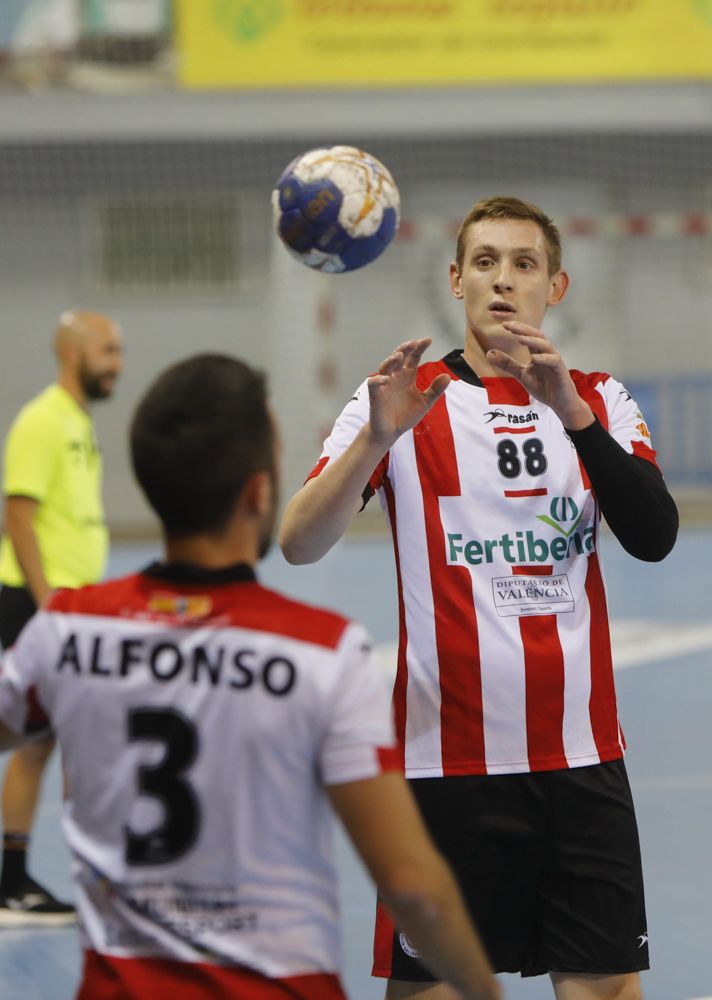 Balonmano Puerto de Sagunto - Puente Geníl, en imágenes.