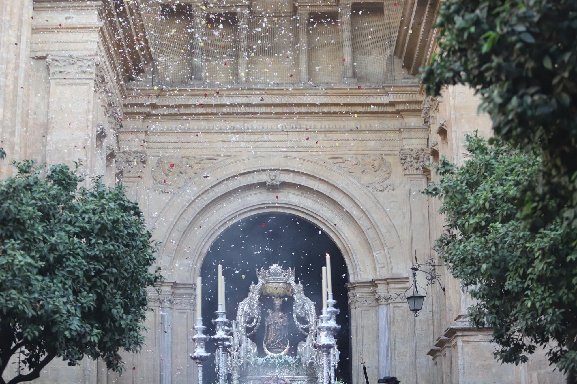 La patrona de Málaga, la Virgen de la Victoria, vuelve a procesionar por las calles de la ciudad