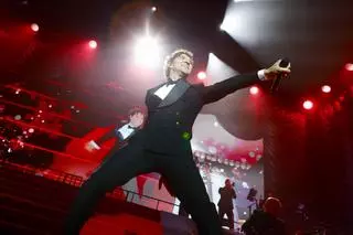 En imágenes | La Navidad llega definitivamente a Zaragoza de la mano de Davod Bisbal