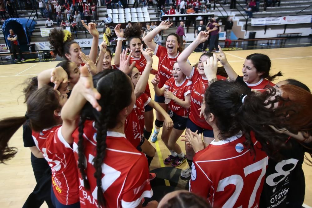 Alegría en las louriñanas, que celebraron el pase a la finalísima por todo lo alto tras eliminar al Gijón.