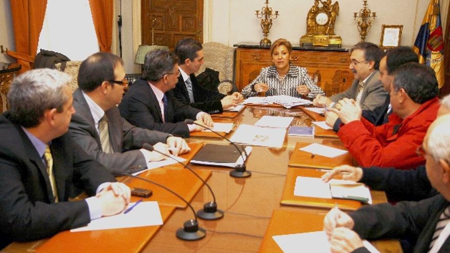 Reunión mantenida ayer entre los responsables de la CEOE y el equipo de Gobierno municipal