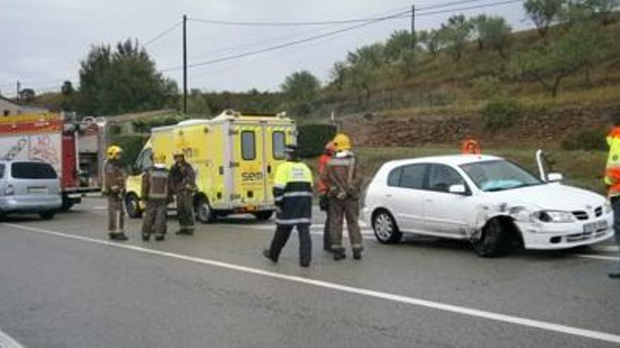 Dos ferits lleus en un xoc frontal a la C-55, a Sant Joan