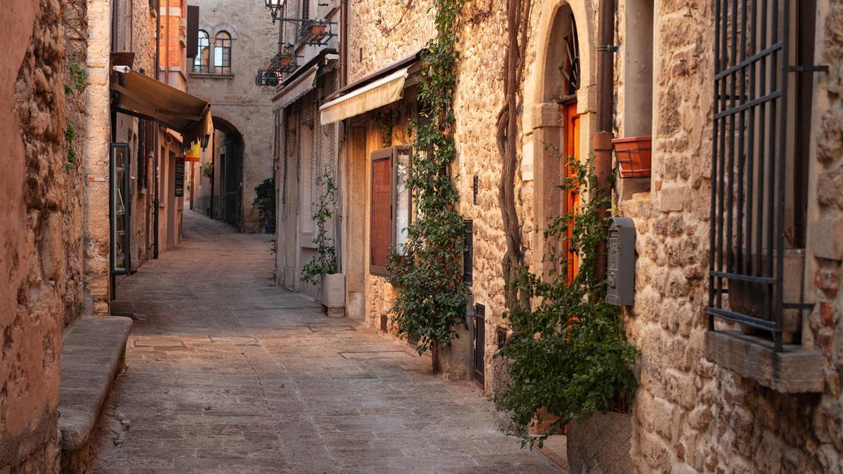 Callejones estrechos en San Marino.