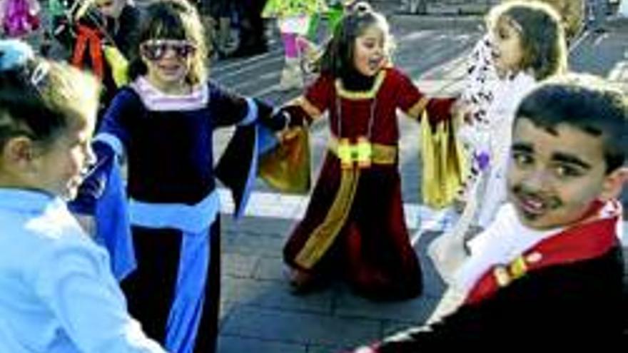 Fiesta para los pequeños carnavaleros en San Francisco