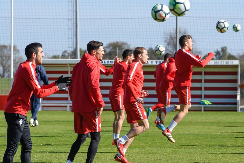 Entrenamiento del Sporting a puerta cerrada