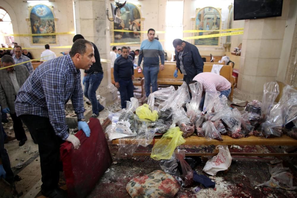 Explosión en la iglesia copta de San Jorge, en la ciudad egipcia de Tanta.