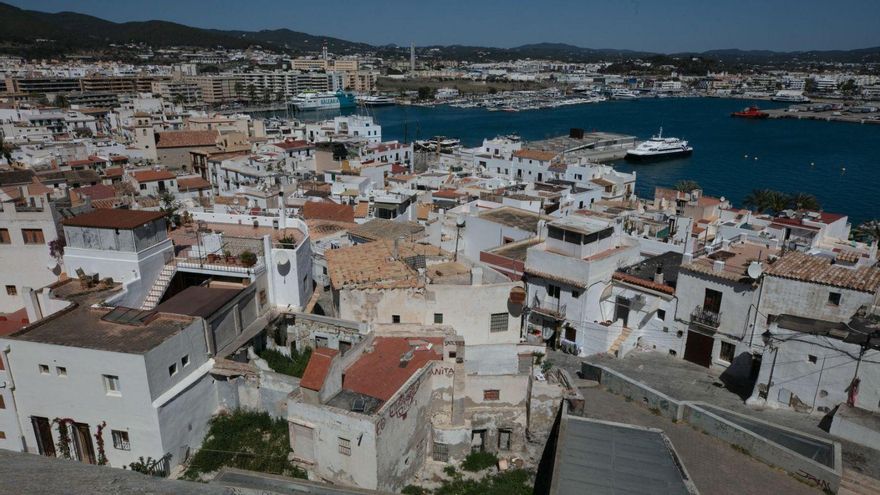 Vista de sa Penya y la Marina. Vicent Marí
