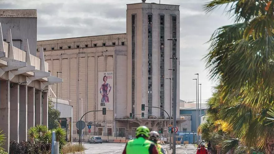 El Gobierno de Canarias iniciará en septiembre el 'camino' para decidir el uso del antiguo silo de grano de Santa Cruz de Tenerife