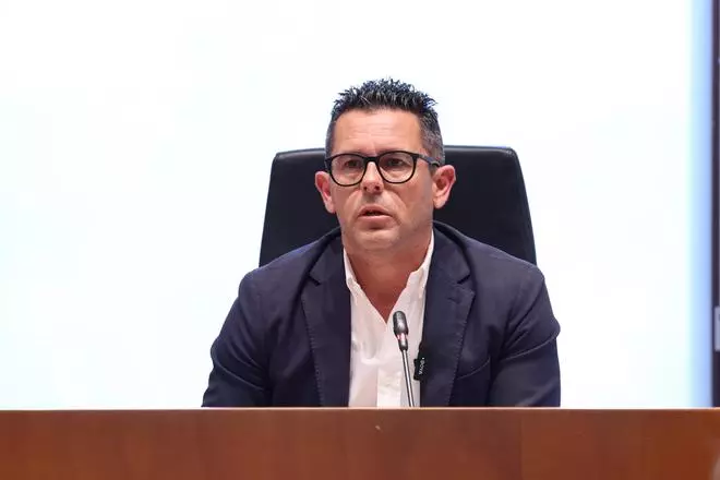 Las imágenes del pleno extraordinario del Ayuntamiento de Ibiza en Can Botino