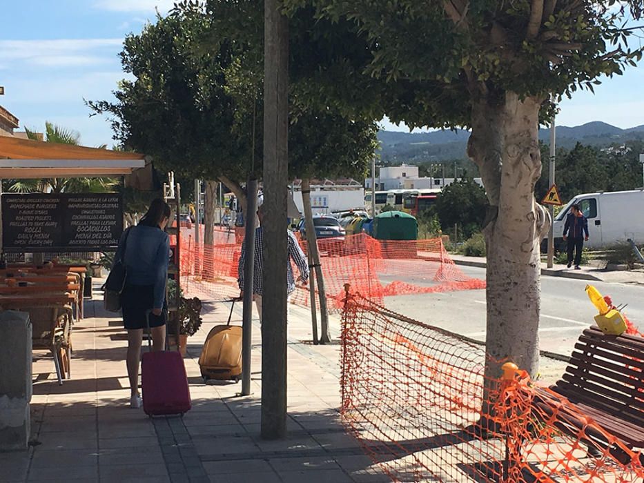 Obras en cala de Bou.