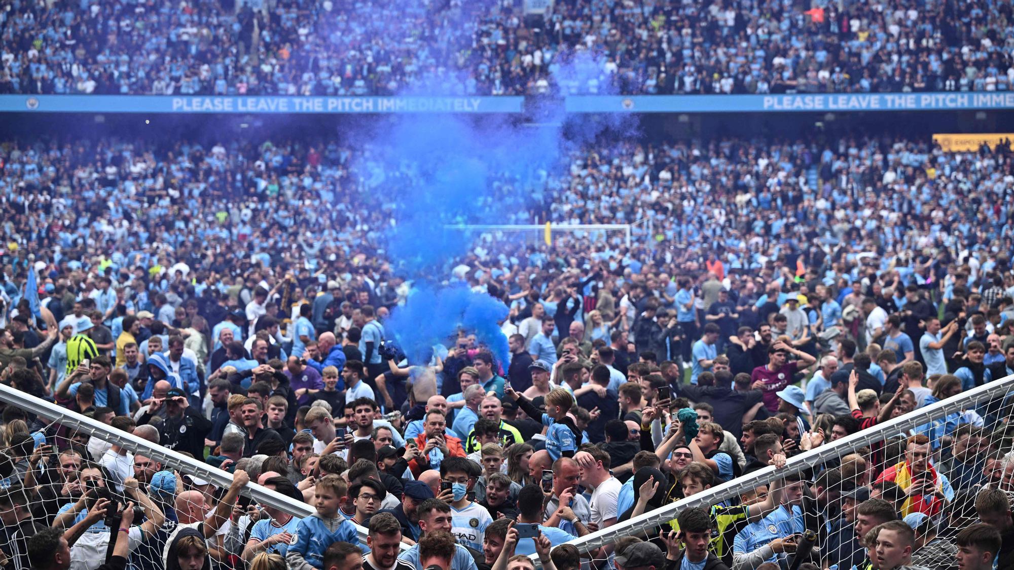 La afición del City invadió el Etihad tras el pitido final | AFP