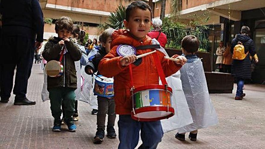 Lucas supo marcar el ritmo de la pequeña procesión.