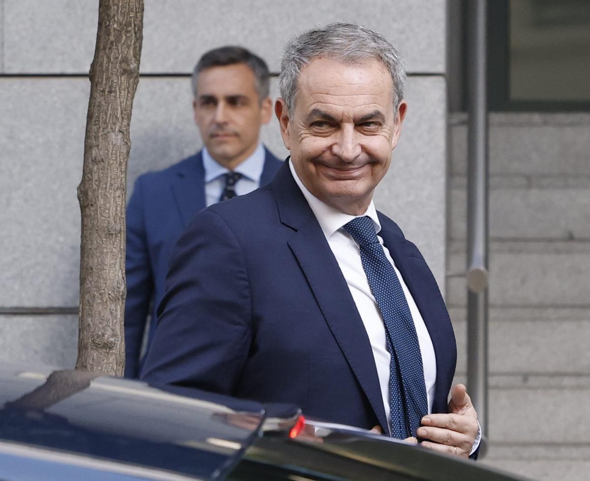 La firma que va pagar a Zapatero es va associar amb els directius de Plus Ultra