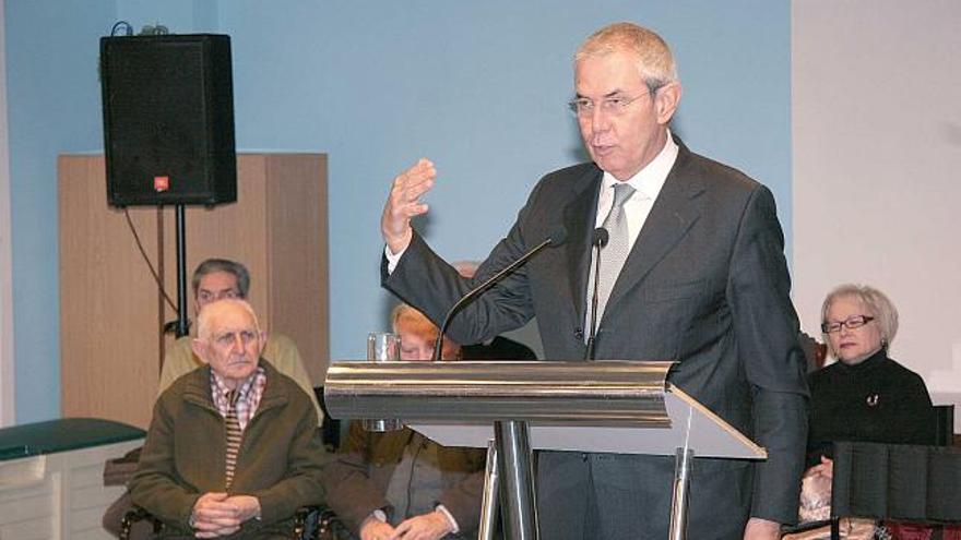 Pérez Touriño durante su intervención, ayer, en Ourense.