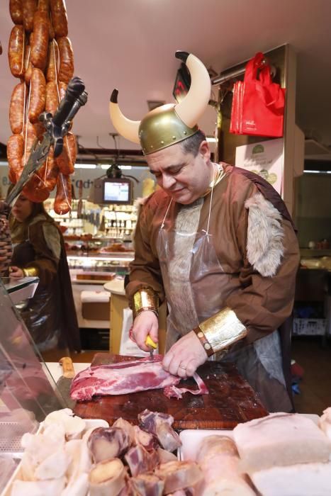 Carnaval - Els comerciants del Mercat de Lleó homenatgen les civilitzacions antigues