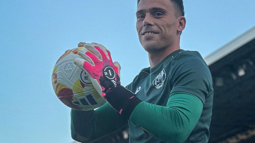 Fermín Sobrón, portero del Zamora CF: «Quiero disfrutar y llevar al club lo más alto posible»