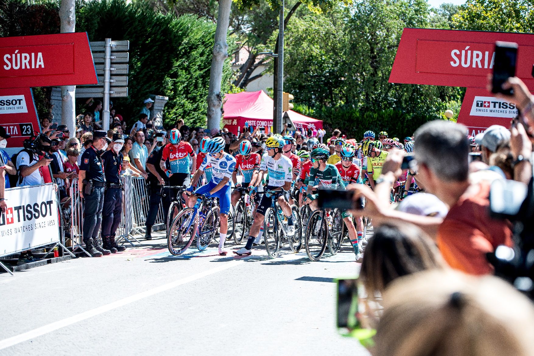 Així estat l'inici de la tercera etapa de 'La Vuelta' a Súria