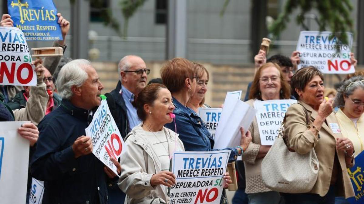 Manifestación contra la ubicación de la depuradora, en Oviedo.