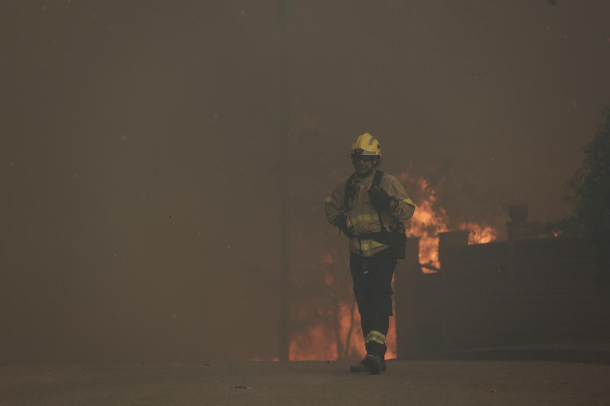 El incendio en El Pont de Vilomara, en imágenes