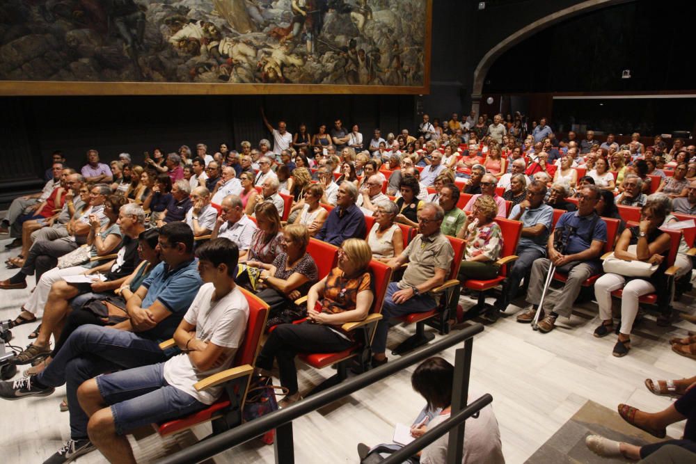 Llach presenta el Debat Constituent a Girona