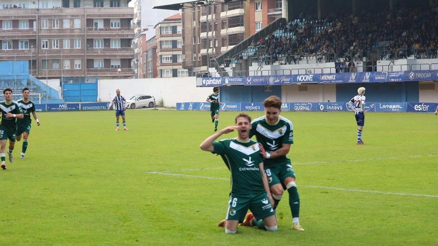 Monerris y Nico Conesa, primeras renovaciones en el Cacereño