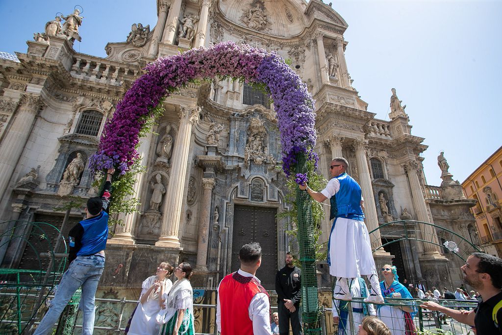 FOTOS | Ambientazo en la calles de Murcia durante el día del Bando