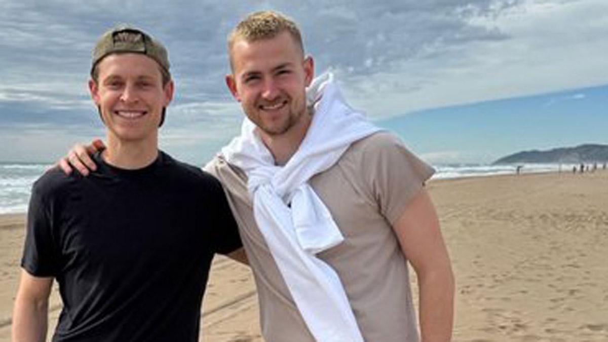 De Jong y De Ligt, en la playa de Castelldefels