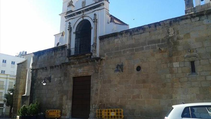 LA CONCATEDRAL DE SANTA MARÍA YA LUCE SU NUEVA CARA