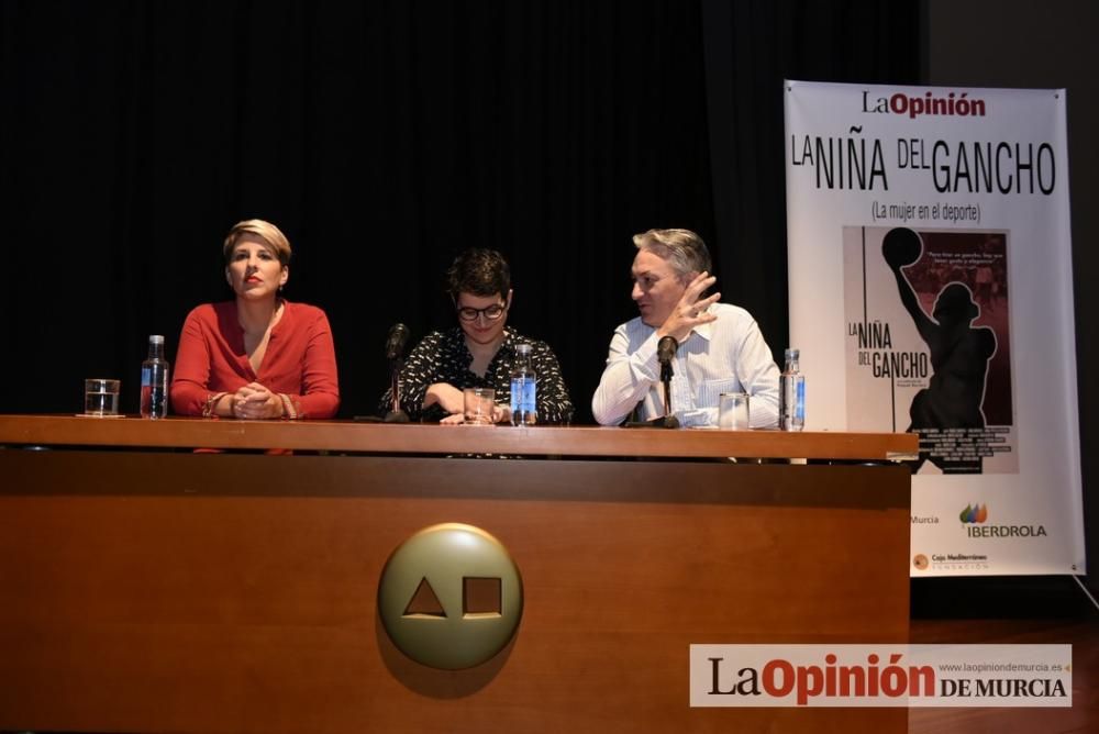 Presentación del documental 'La niña del gancho'