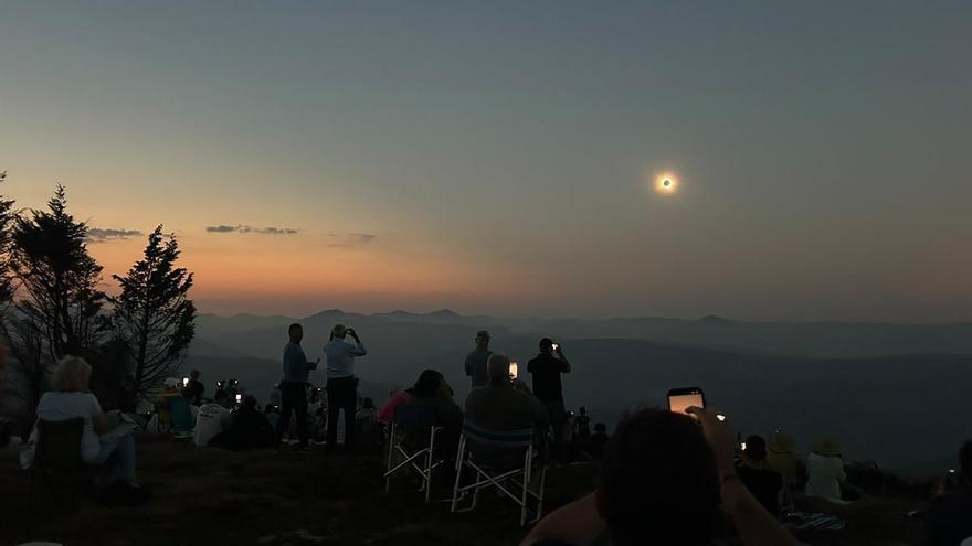 VÍDEO: Así se vivió el eclipse solar en Asturias