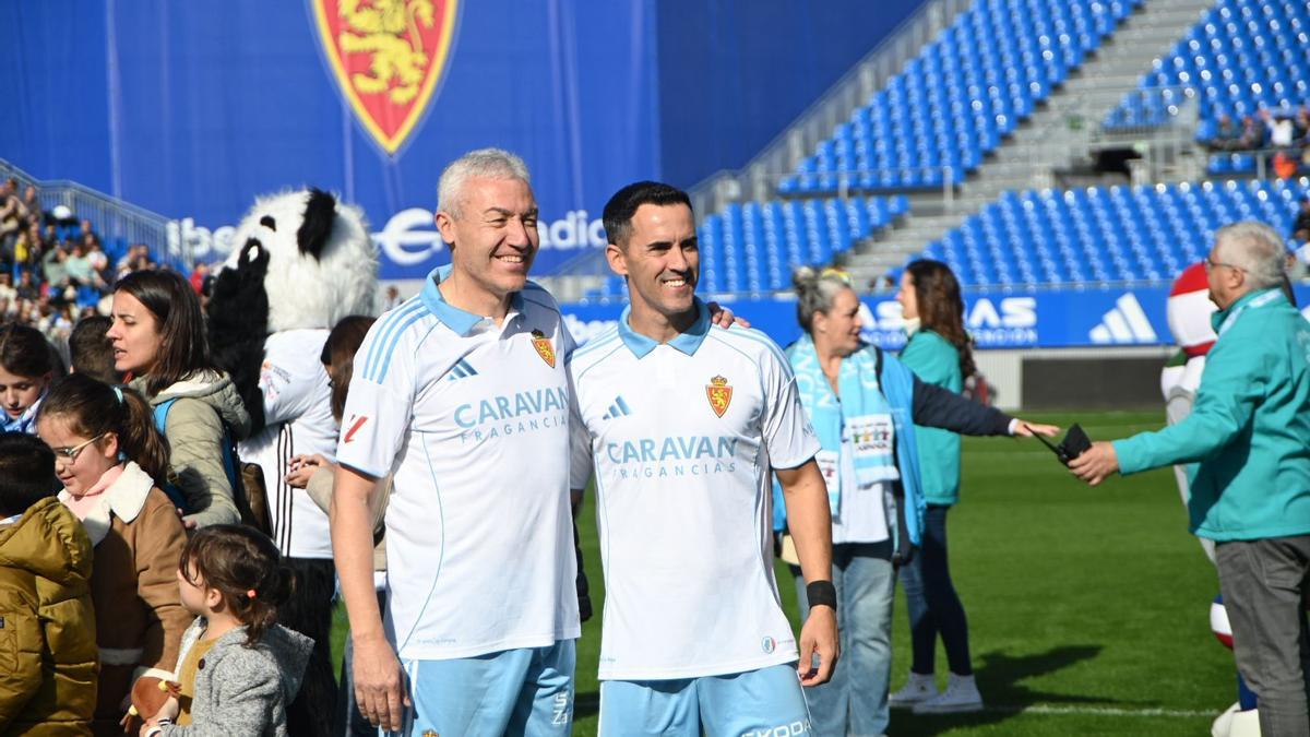 Partido de Aspanoa entre los veteranos del Real Zaragoza y del Villarreal.